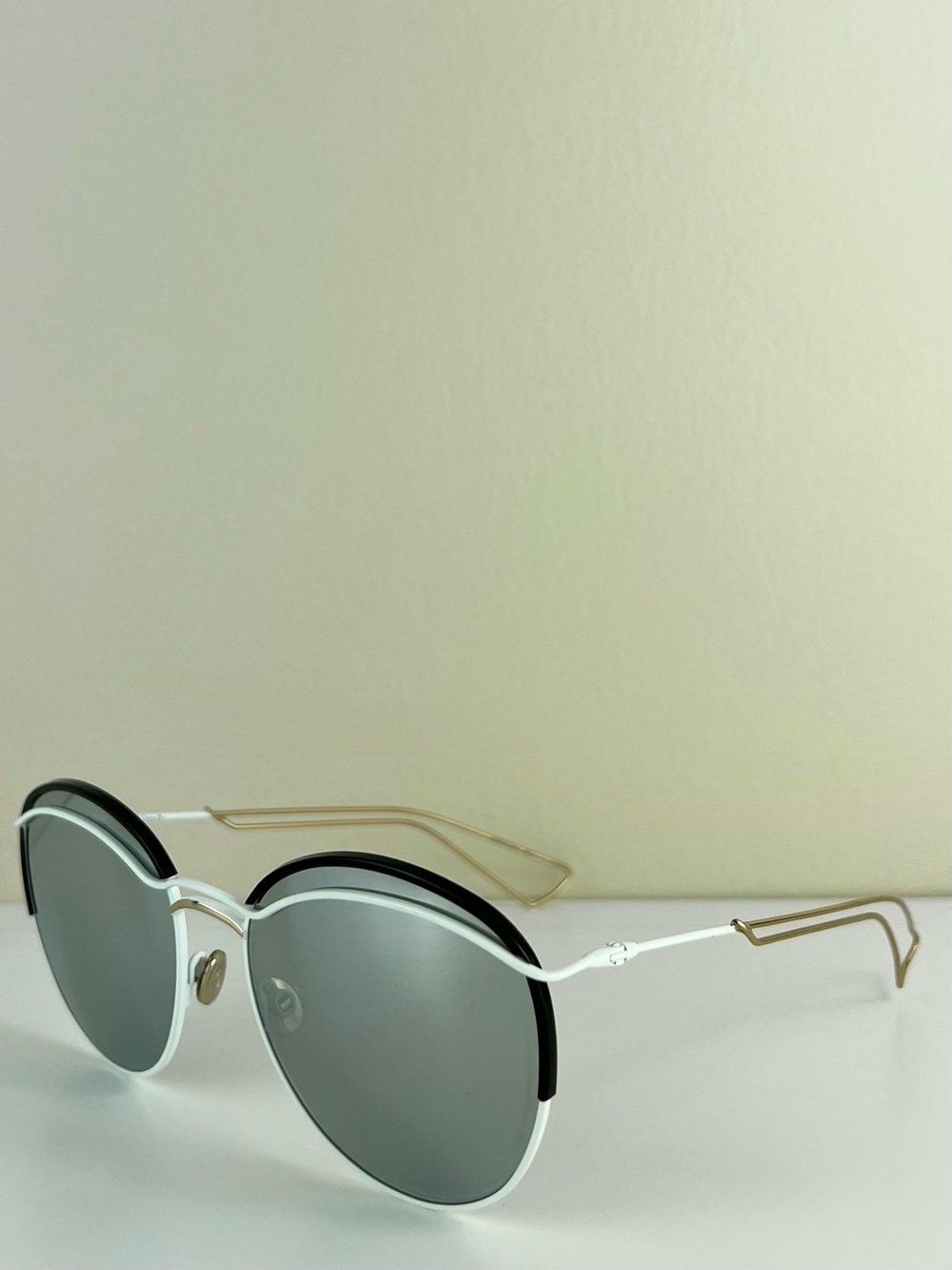 DIOR MIRRORED ROUND SUNGLASSES - Picture 2 of 12